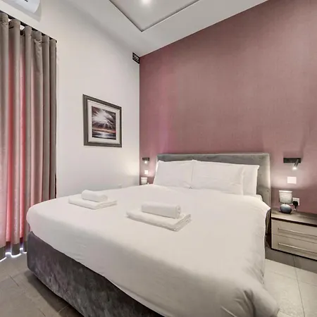 Spacious 4br Bugibba Square 1 Min Appartement