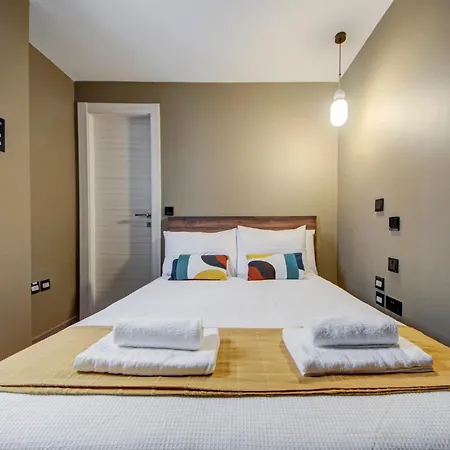 Spacious 4br Bugibba Square 1 Min