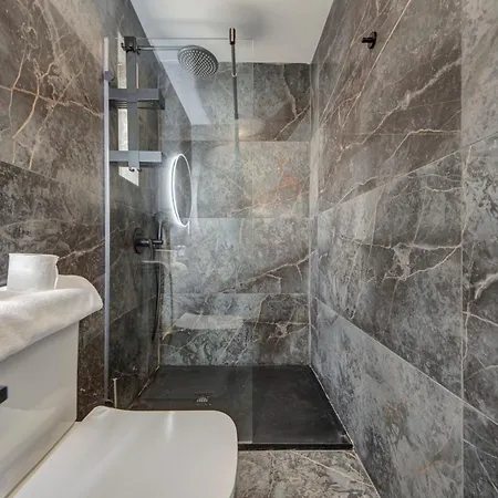 Spacious 4br Bugibba Square 1 Min Appartement