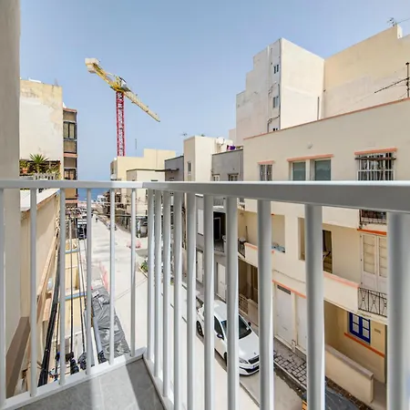 Spacious 4br Bugibba Square 1 Min 公寓 圣保罗湾城